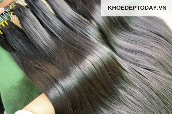 Bước 3: Sắp xếp và định hướng sợi tóc