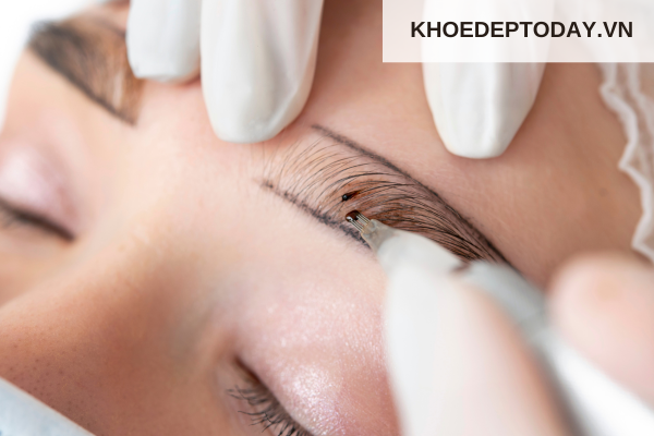 Một số lưu ý khi chăm sóc lông mày sau phun xăm